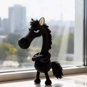Mogo Dark Horse 2026 Année du Cheval Sac à Main Suspendu en Peluche Pendentif Mascotte pour Poupée Design Unique Remplissage en Coton PP - Product Image 4