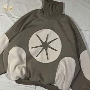 Custom Applique Distressed Embroidery Three Color Paneled Heavyweight Hoodies Screen Printing Logo <b>Raw</b> Hem Stitching Hoodies - Product Image 3