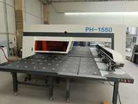 Machine de poinçonnage à tourelle CNC pneumatique automatique de type servo pour tôles d'acier inoxydable de 5 mm avec composants de base motorisés