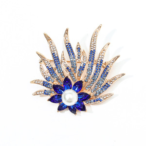 เข็มกลัดประดับมุกและเพชรพลอยรูปดอกปะการัง สำหรับเสื้อผ้า แจ็คเก็ต สูท และเครื่องประดับอื่นๆ สำหรับผู้หญิง - Product Image 5