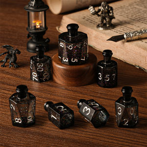 ชุดลูกเต๋า Arcane Visionary: ลูกเต๋าแกนเหลวสีดำพร้อมทรายหมุน สำหรับผู้เชี่ยวชาญด้านดันเจี้ยน - Product Image 6