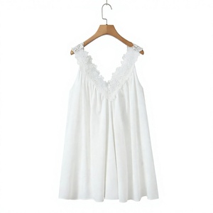 Robe courte en mousseline de soie blanche sans manches à col en V avec bordure en dentelle, robe d'été décontractée ample - Product Image 4