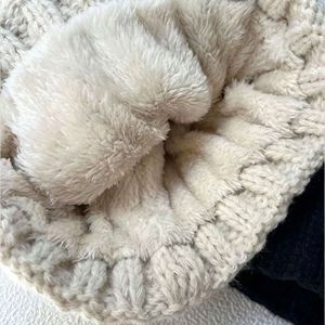 Chapeau d'hiver en tricot jacquard brodé avec <span class=keywords><strong>pompon</strong></span>, couronne arrondie - Chapeau polyvalent chaud de couleur unie pour <span class=keywords><strong>femme</strong></span> adulte, doublé en polaire - Product Image 4