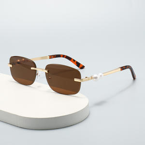 نظارات شمسية معدنية مربعة بدون إطار مزينة باللؤلؤ للنساء والرجال لعام <span class=keywords><strong>2026</strong></span>، نظارات عالية الجودة أنيقة وعصرية للحفلات، نظارات واقية للسيدات - Product Image 3