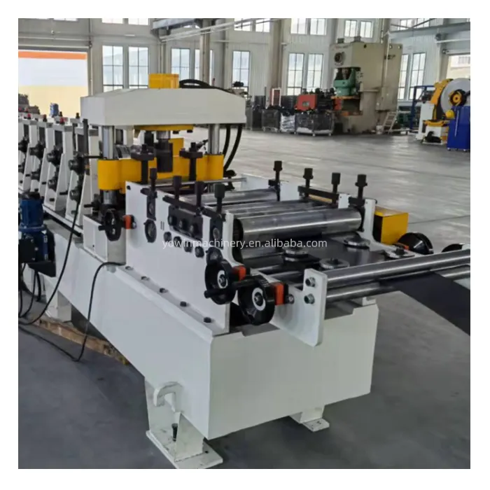 चीन कारखाने सी आकार बीम बनाने भंडारण रैक रोल बनाने वाली मशीन सी चैनल कोल्ड रोलिंग मशीन
