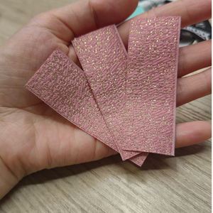 Etiquetas Tejidas de Damasco Personalizadas con Logotipo para Marcas de Ropa, MOQ Bajo, Corte 3M, Termoadhesivas, Sostenibles - Product Image 2