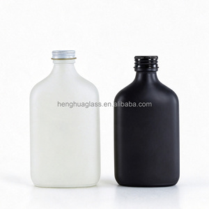Bottiglia in Vetro di Lusso Opaca Nera <span class=keywords><strong>e</strong></span> Bianca da 200ml 250ml per Succhi, Concentrati, Vodka, Rum, Caffè Freddo, Liquori <span class=keywords><strong>e</strong></span> Alcolici con Tappo - Product Image 2