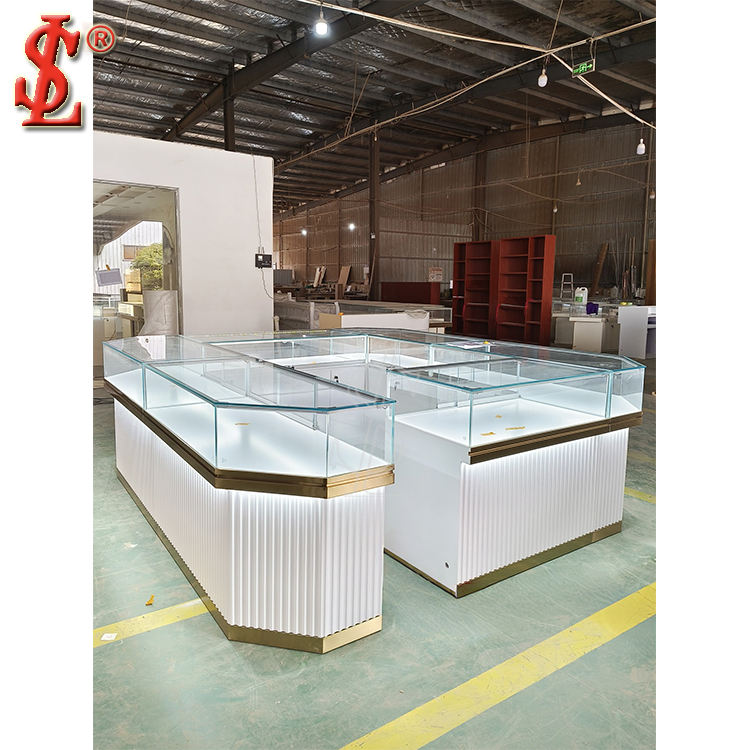 Dubai Jewellery Showrooms High End Customizable Displays