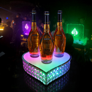 Support à vin LED en forme de cœur en cristal pour la présentation de bouteilles de vin XO, présentoir de luxe pour les fêtes - Product Image 2