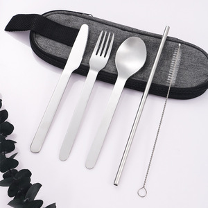 Ensemble de couverts de voyage en acier inoxydable pour l'extérieur – Couteau, cuillère, fourchette en métal - Product Image 1