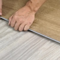 Lantai SPC PVC Indoor 3mm Tekstur Batu Plastik Imitasi Batu Tahan Api Anti Air Anti Selip untuk Tangga Supermarket