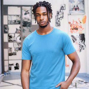 Vente en gros de t-shirts de haute qualité 100% coton 190gsm écologiques à séchage rapide avec manches raglan, logo vierge d'usine, broderie tendance - Product Image 3