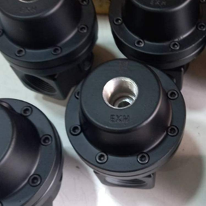เรกูเลเตอร์แบบควบคุมด้วยนักบินรุ่นใหม่เอี่ยม ซีรีส์ 11-042 รุ่น 11-042-009 - Product Image 2