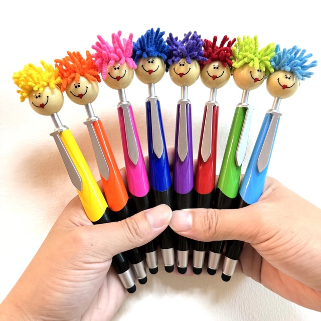 2025 New Design Elegant Cool Children's Students Plastic Ballpoint Pen Cute MOP TOP for Promotional Custom Logo Pens