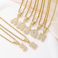 Collier Hip-hop en Zircon Glacé avec Pendentif Lettre Européen et Américain, Bijou Best-seller, Accessoire Homme