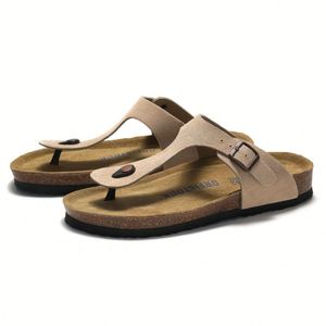 Chaussons personnalisés tendance pour hommes en cuir véritable et daim, sandales unisexes sportives et résistantes pour femmes et hommes, à enfiler, pour l'extérieur - Product Image 1