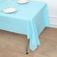 Nappes jetables en plastique pour événements, nappes en PE résistantes, imperméables et anti-taches, avec logo personnalisé