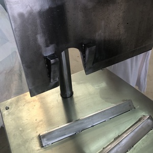 Scie hydraulique automatique pour la découpe <span class=keywords><strong>de</strong></span> têtes <span class=keywords><strong>de</strong></span> porcs – Matériel d'abattage pour l'industrie porcine - Product Image 5