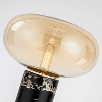 Lampu Meja Marmer dengan Kap Lampu Bola Kaca, Desain Minimalis Postmodern, Produk Baru Gaya Mewah Ringan untuk Dekorasi Kamar Tidur dan Ruang Tamu