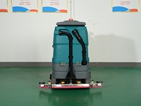 Nettoyeur de sols industriel autoporté à système de fonctionnement silencieux pour hôpitaux et établissements médicaux – Approvisionnement en gros