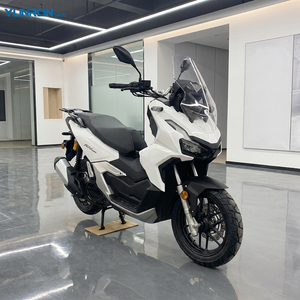 มอเตอร์ไซค์แฟชั่น Adv200cc เครื่องยนต์ระบายความร้อนด้วยน้ำ ระบบหัวฉีด EFI พร้อมหน้าปัด TFT ระบบเบรก ABS ดิสก์เบรก ความเร็วสูงสุด 120 กม./ชม. ใช้เชื้อเพลิงเบนซิน รุ่น Adventure สีขาว - Product Image 1