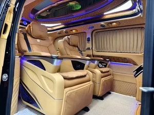 Siège de voiture en cuir de luxe fabriqué en Chine avec commande électrique - Product Image 1