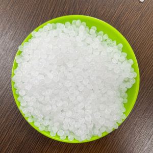 Gránulos de Plástico HDPE 5502/5502BN/5502LW Vírgenes de Grado Alimenticio para Moldeo por Soplado con Buen Precio - Product Image 1