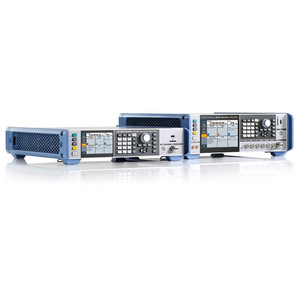 Générateurs de signaux micro-ondes RF Rohde & Schwarz R S SMA100B 1 MHz - 6 GHz, résolution d'amplitude 0,01 dB, fréquence 0,001 Hz - Product Image 1