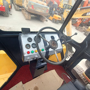 Rodillo de Neumáticos Usado Dynapac CA301D CA251 CC421 CA602, Equipo de Ingeniería Vial de Segunda Mano, 10 Toneladas, Alta Potencia de Excavación, Motor Cummins - Product Image 6