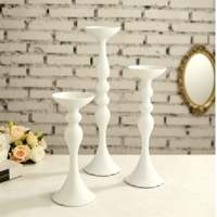 Fournitures de décoration de luxe pour mariages et événements : Tables en acrylique haut de gamme, candélabres élégants et essentiels pour la restauration professionnelle