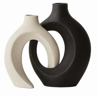 Dropshipping Shopify Electroplate Vase en céramique dorée Lot de 2 Vases d'entrée éclectiques modernes à fleurs creuses Boho Décoration intérieure