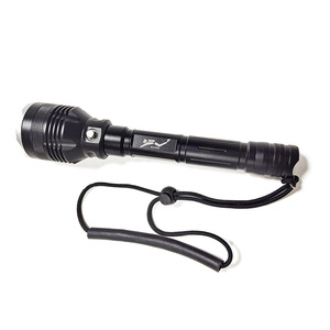 Lampe de plongée XHP70 LED alimentée par 2 piles 18650 pour la plongée en eau profonde et la pêche - Product Image 1
