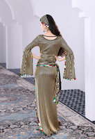 Robe de Spectacle de Danse Orientale Baladi Folk Saïdi de Haute Qualité à Paillettes Dorées Étincelantes, Tenue 4 Pièces