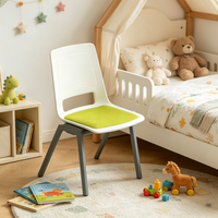 Chaise de réunion moderne en PP, robuste et durable, avec dossier creux, coussin en éponge souple, livraison rapide, pour espace de travail du personnel
