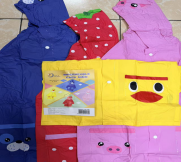 Impermeabile per bambini MJ-2200 PE usa e getta in stile cartone animato per campeggio e uso all'aperto - Product Image 3