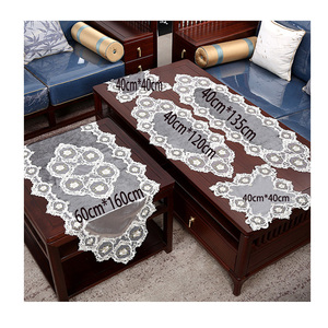 <span class=keywords><strong>Camino</strong></span> <span class=keywords><strong>de</strong></span> <span class=keywords><strong>Mesa</strong></span> <span class=keywords><strong>de</strong></span> Lujo en Terciopelo Tejido con Bordado <span class=keywords><strong>de</strong></span> Rosetas en Satén, Estilo Dobby, Personalizable, <span class=keywords><strong>de</strong></span> Alta Calidad para Uso en el Hogar y Hoteles - Product Image 1