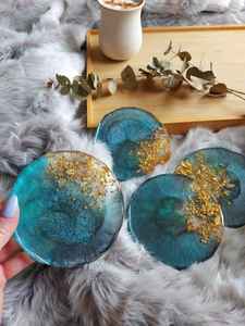 Posavasos de Resina de Primera Calidad con Aspecto Artesanal Contemporáneo Diseñado para Uso Diario con Bebidas y Decoración de Mesa - Product Image 4