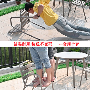 <span class=keywords><strong>Table</strong></span> <span class=keywords><strong>et</strong></span> <span class=keywords><strong>chaises</strong></span> d'extérieur en aluminium, imperméables <span class=keywords><strong>et</strong></span> résistantes au soleil, pour jardin, villa moderne simple, balcon, <span class=keywords><strong>table</strong></span> basse de loisirs, Chine - Product Image 4