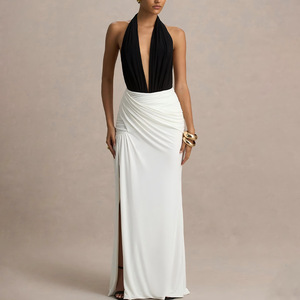 Robe de soirée longue plissée à col halter, dos nu et fente pour femme - Product Image 1