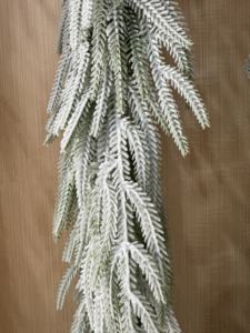 Guirlande de pin de Norfolk blanc vigne de Noël enneigée artificielle 210cm 240cm 270cm pour la décoration de la maison et de l'événement - Product Image 5