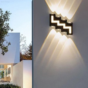 Lámpara de pared LED impermeable para exteriores, lámpara de patio para villa, decoración de jardín exterior, iluminación ambiental para comunidad de villas y balcones - Product Image 5