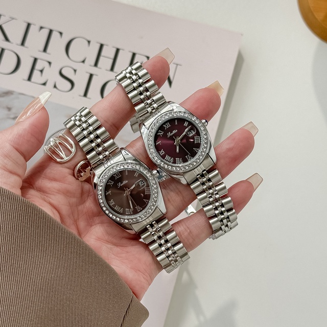 Scottie 9739 Women Quartz Watch 31mm Round Dial Roman Numeral Analog Wristwatch Stainless Steel Strap 30bar Waterproof