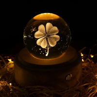 Vente en gros Veilleuse 3D Ornement intérieur en cristal Petite boule de cristal Veilleuse lumineuse boule avec USB