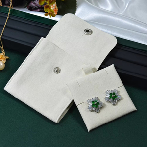 Petite pochette à bijoux multifonctionnelle personnalisée pour ranger et offrir des bijoux - Product Image 5
