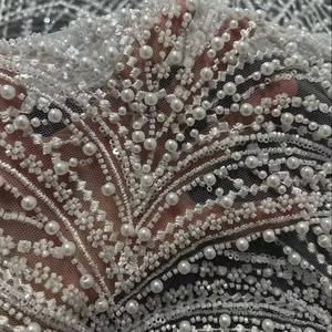 Nouveau style de tissu en dentelle de tulle brodé de grosses perles, de sequins et de perles lourdes pour robe de soirée élégante et tendance - Product Image 1