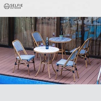 Ensemble de meubles de patio de villa moderne de luxe avec structure en aluminium et chaises et tables en tissu Textilene PVC de marque Selfie pour cour