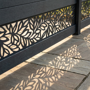 Kit de clôture décorative modulaire en composite bois-plastique (WPC) découpé au laser, facile à assembler, pour jardin et bricolage en arrière-cour - Product Image 5