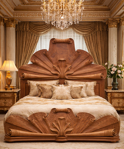 Lit de Mariage en Bois Massif Sculpté à la Main Style Royal Antique, Meubles de Chambre à Coucher de Luxe Personnalisés de Haute Qualité - Product Image 1