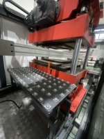 Mesin Thermoforming 3-Stasiun 2026 dengan Mesin & Motor untuk Wadah Plastik PP/PS/PET Produktivitas Tinggi Kotak Blueberry