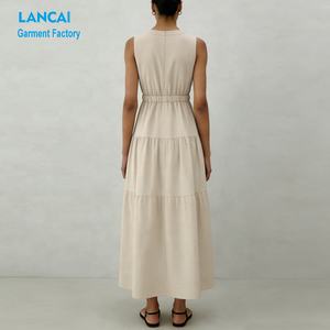 ผู้ผลิตที่ได้รับการยืนยันจากซัพพลายเออร์ทองคำ รับผลิตแบบ OEM ชุดเดรสทรงเอไลน์ความยาวปานกลาง ผ้าไนลอน 100% ออกแบบโลโก้ตามสั่งสำหรับผู้หญิง ช่วยเสริมรูปร่างให้ดูดี - Product Image 4